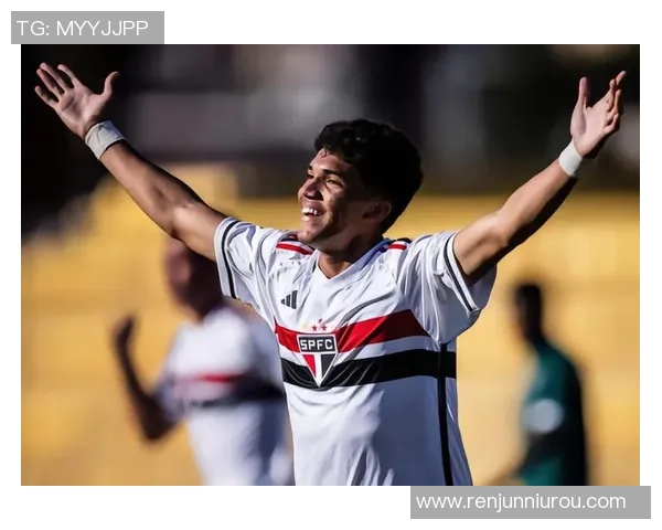 克鲁塞罗与戈竞技激战正酣谁能在这场对决中笑到最后